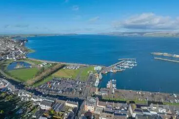 ツーリストアパートメント Quay Head View Apart