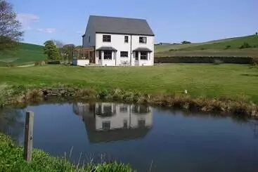 Bed and Breakfast Balhousie Farm