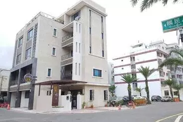 ペンション Happiness Is Coming