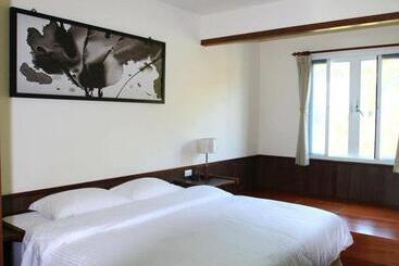 تختخواب و صبحانه Tea Cloud Guest House