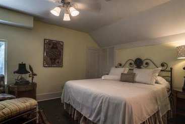 Bed and Breakfast The Olive Tree Court