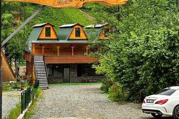 Hotel Lotus çamlıhemşin Suit & Bungalov