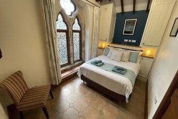 Chestnut Farm Holiday Cottages