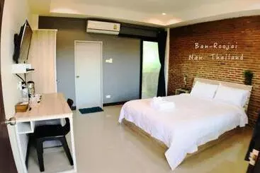 Hotel Ban Roojai
