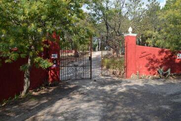 ペンション Les Mayombes