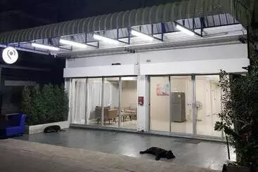 ペンション Checkin Hostel @ Donmuang Airport