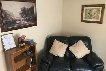 تختخواب و صبحانه Bishop Gate Bnb