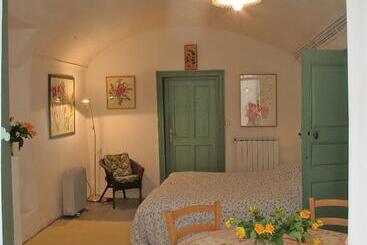 펜션 Les Asphodeles