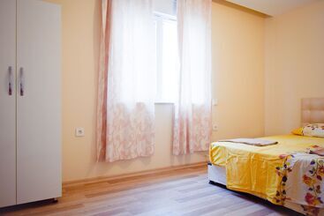 آپارتمان Nar Sarisu Apart