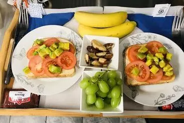 Majatalo Pisgah Guesthouse