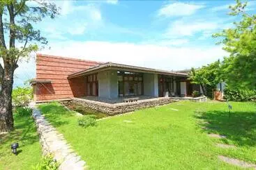 تختخواب و صبحانه Chang House