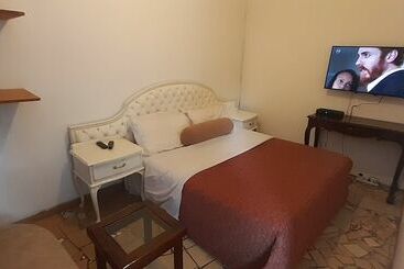 پانسیون Karwizi