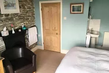 Bed and Breakfast Honeycombe House