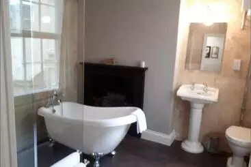 簡易ホテル Golden Fleece York