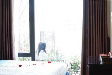 پانسیون Monza Villa