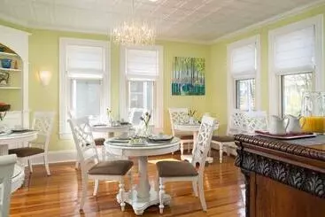 ベッドアンドブレックファースト Atlantean Cottage