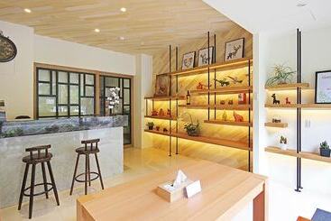 تختخواب و صبحانه 日月潭沅居民宿 Yuan Ju Boutique