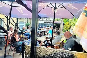 مسافرخانه The Bay Horse, Masham