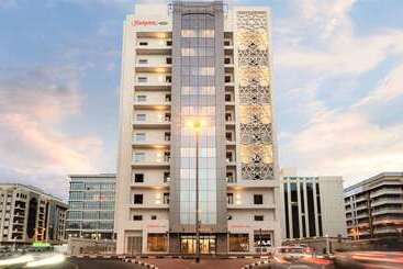 هتل Hampton By Hilton Dubai Al Barsha