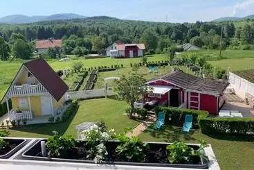 Pool Apartments Plitvice Lakes
