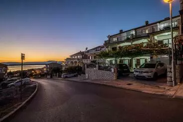 Turistihuoneistot Apartments Baretić