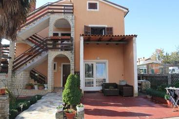 Apartments Nerina