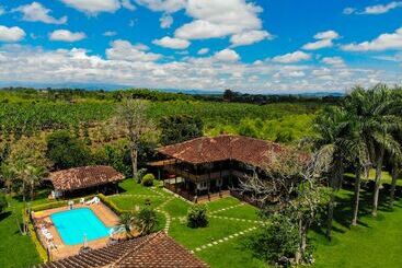 Finca Hotel El Palmar