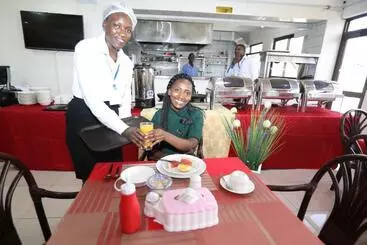 アパートホテル Sheratton Regency