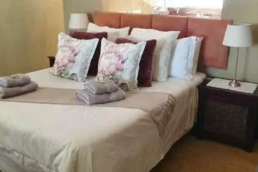 ベッドアンドブレックファースト Watershed Guest House