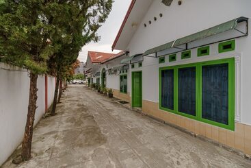 膳宿费 Reddoorz Near Jalan Mayjen Sutoyo Bengkulu