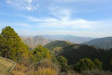 בית מלון כפרי United 21 Resort By Oyo Rooms