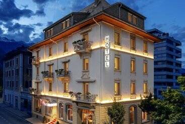 Отель Ambassador