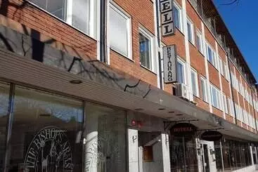 Otel Bishops Arms Mora