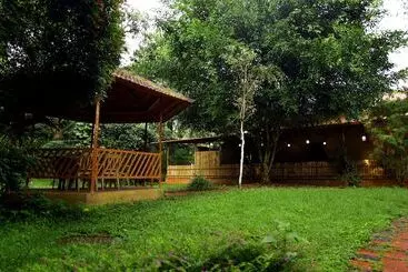 Hiliya Resort   Hostel