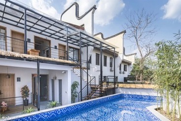 Qinmeng Wuzhen Lao Mu's Home Inn