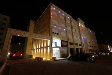 هتل آپارتمان Skylight Residence