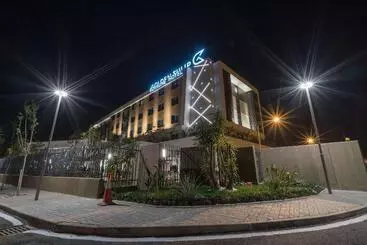 Hotel Golden Tulip Royaume