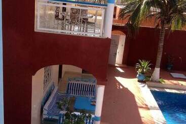 בית מלון כפרי Residence Blue House