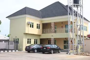 Tommsville Hotels