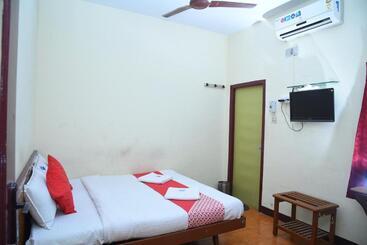 Hotel Radhakrishna By Oyo Rooms