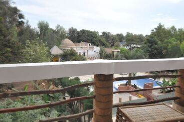 هتل آپارتمان Hypolink Village