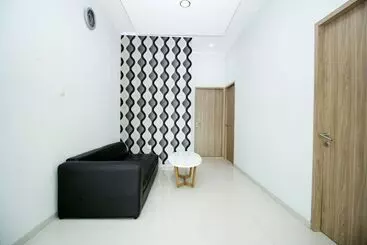 Hospedaria Kamar Keluarga Bandara Vi Syariah
