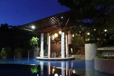 Hotel Fernvale Leisure Club And Resort