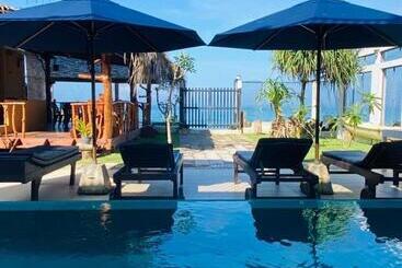 White Sand Villa Beach Front