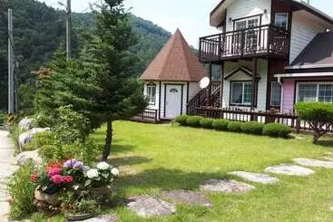 ペンション Ravine House