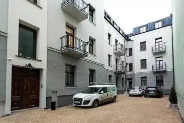 ツーリストアパートメント Stara Kamienica Dąbrowskiego Częstochowa