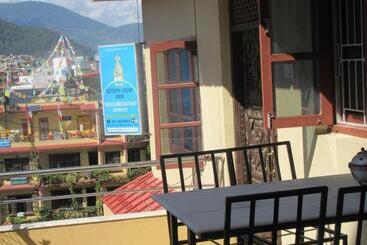 هتل Stupa View Inn