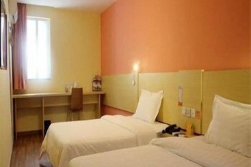 Отель 7 Days Inn