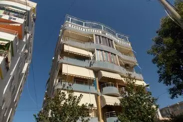 Alfred's Apartments