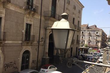 مبيت وإفطار La Casa Di Alma Luxury Rooms